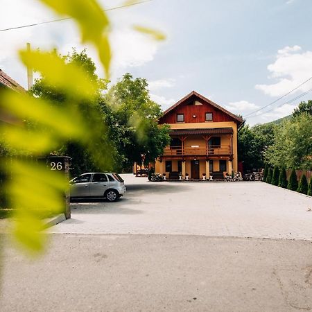 Iris 2 Panzió Parajd Kültér fotó